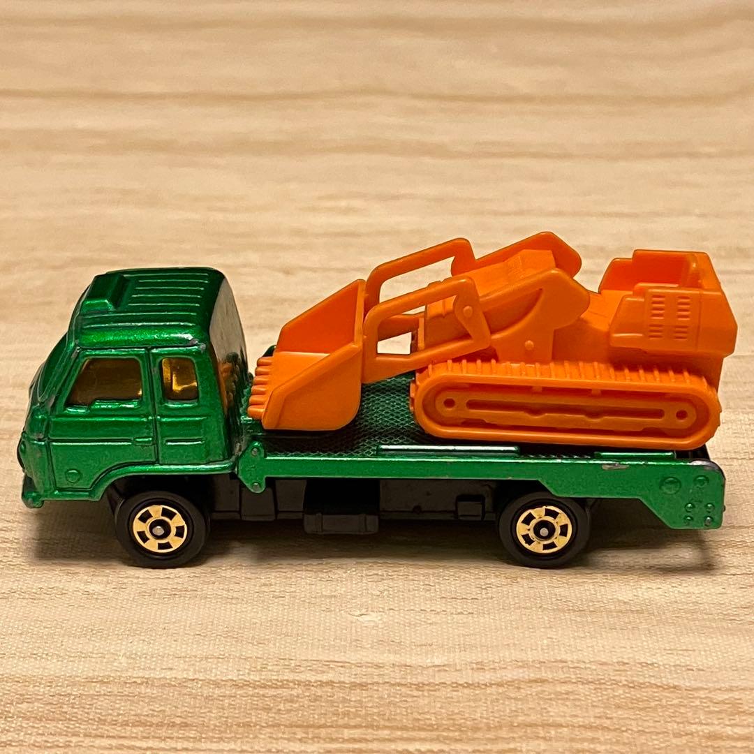 トミカ 日産ディーゼル コンドル ブルドーザー付 No56 1/104