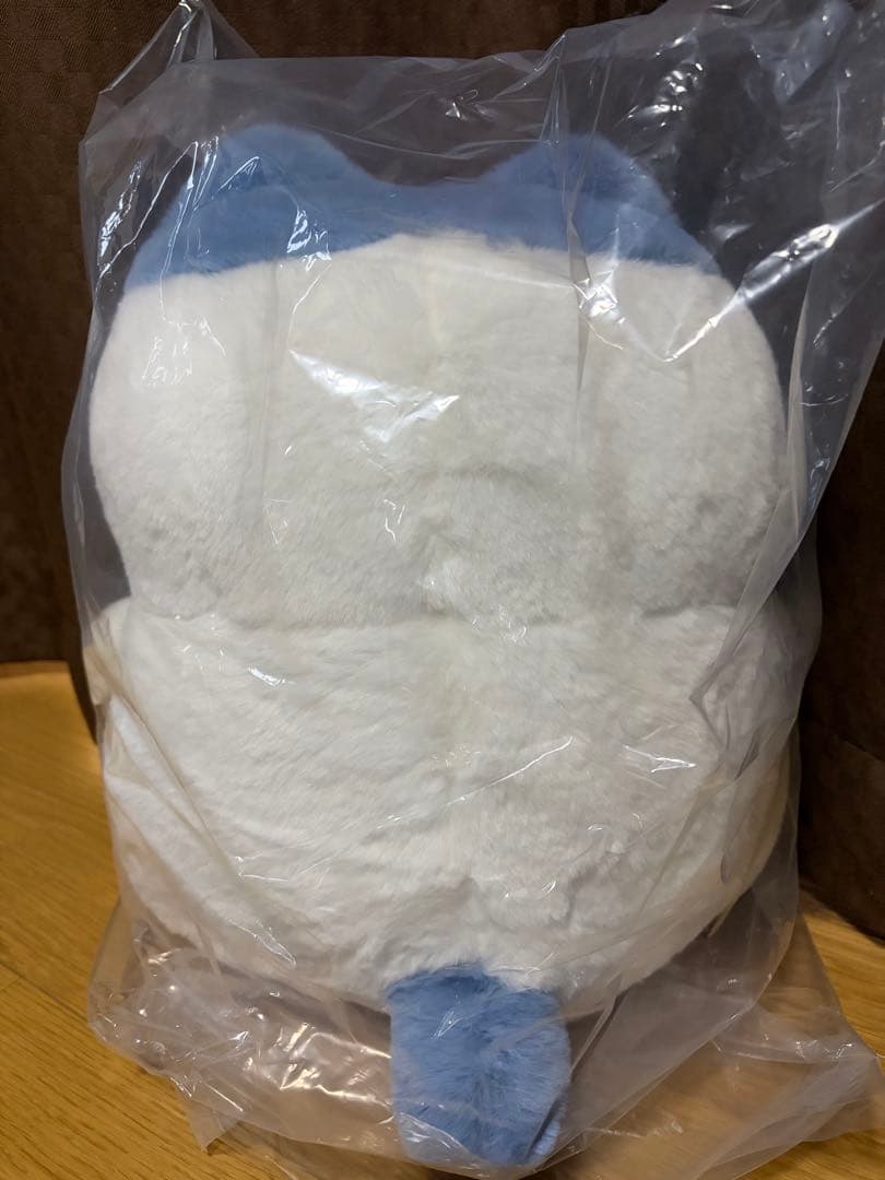 ちいかわ　ぼっちゃり　重め抱っこぬいぐるみ　ハチワレ　ぽっちゃり
