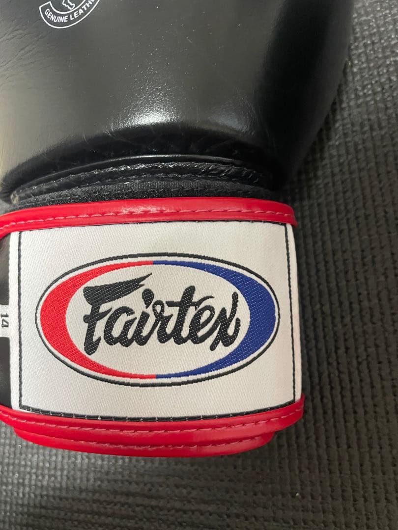 Fairtex ボクシンググローブ 14oz ブラック