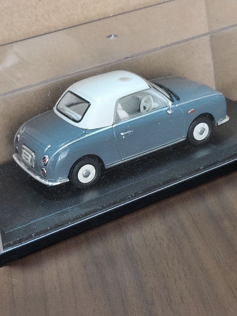 フィガロ&マツダAZ１（国産名車）1/43ミニカー２台セット