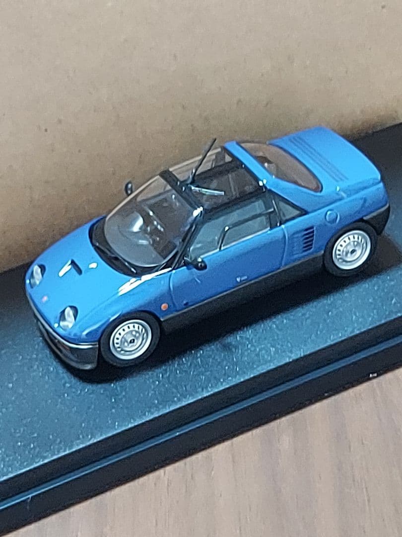 フィガロ&マツダAZ１（国産名車）1/43ミニカー２台セット