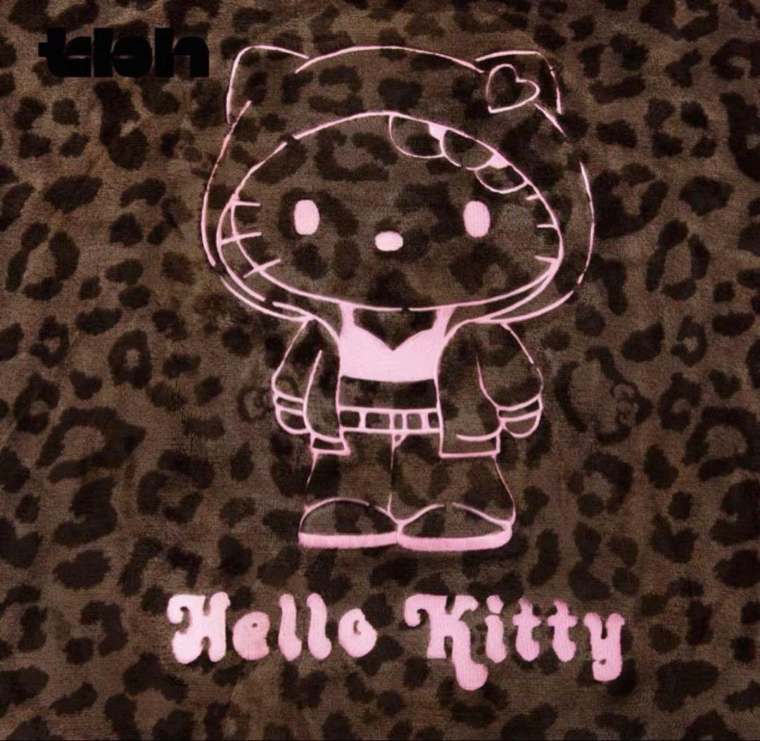 海外限定Hello Kitty x TBH お昼寝用ブランケット
