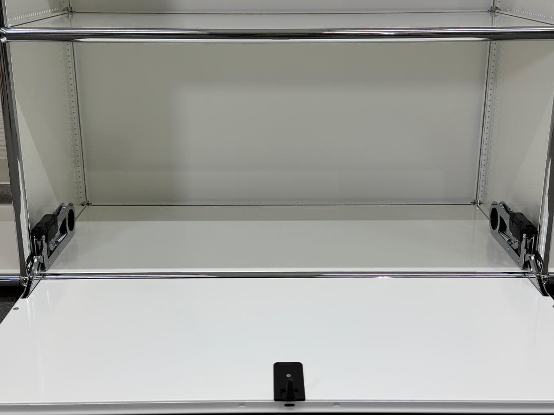 正規品ほぼ未使用品■USMハラー■キャビネットシェルフ　3列2段　ホワイト　鍵無