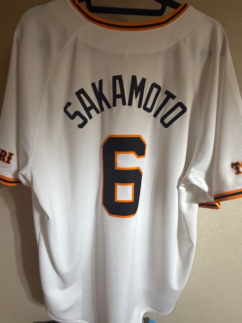 坂本勇人　ユニフォーム　XL