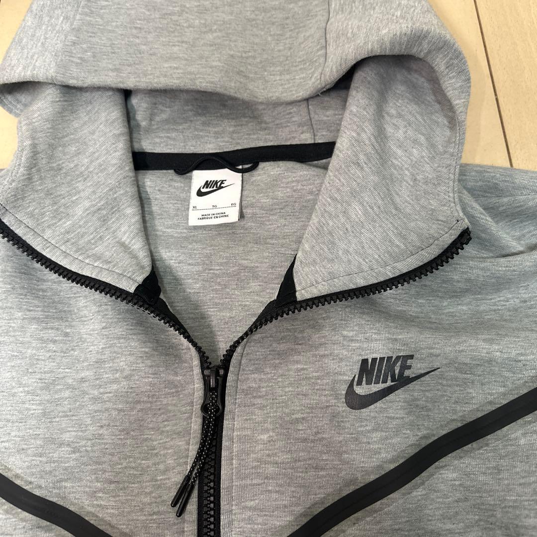 【NIKE】ナイキ テックフリース パーカー（063) サイズXL