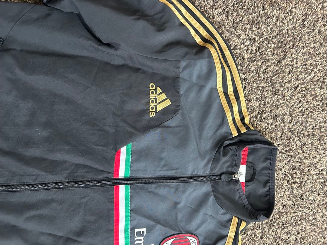 adidas acミラン　アンセムジャケット　サッカー　ジャージ　フットサル