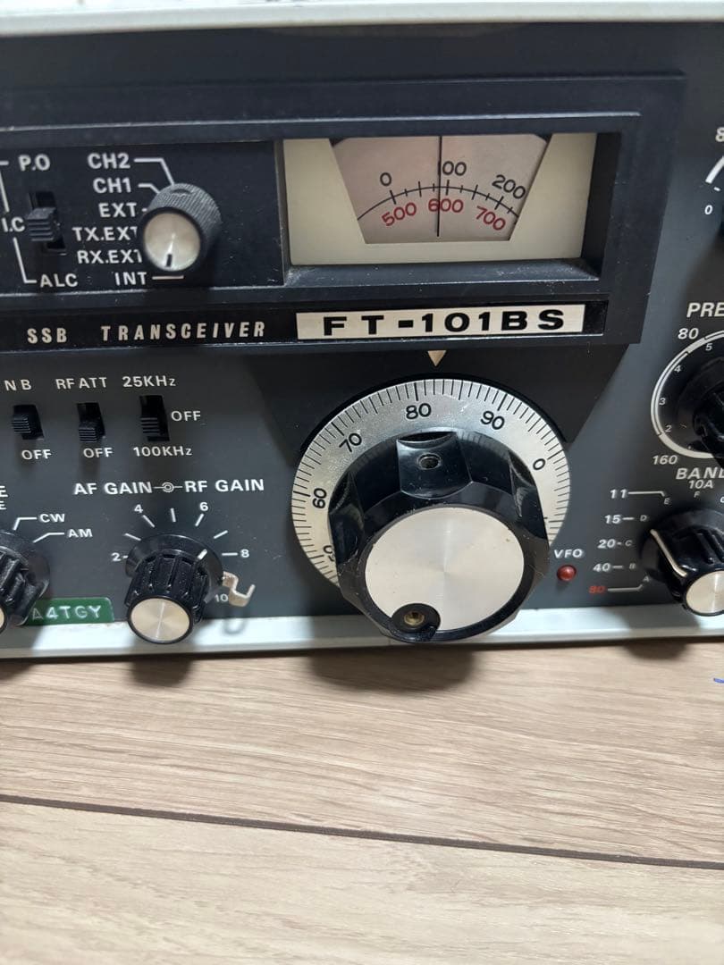 受信機 YAESU FT-101BS
