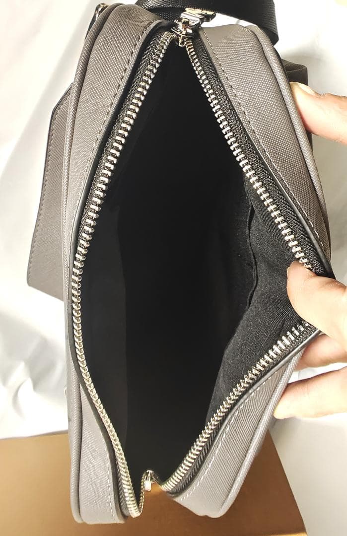 ✨極美品✨未使用 ダークグレー キルティングバッグ