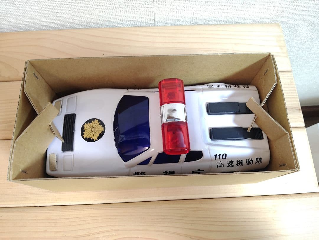 【新品】フェラーリ パトロールカー ブリキ 日本製 昭和レトロ 箱付き