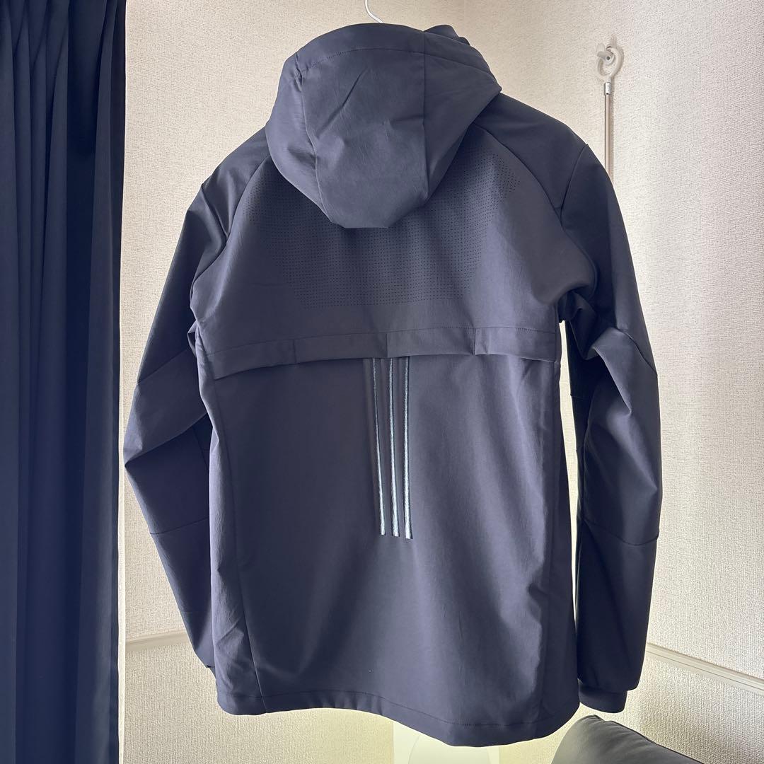 adidas ウィンドブレーカー 黒　マウンテンパーカー