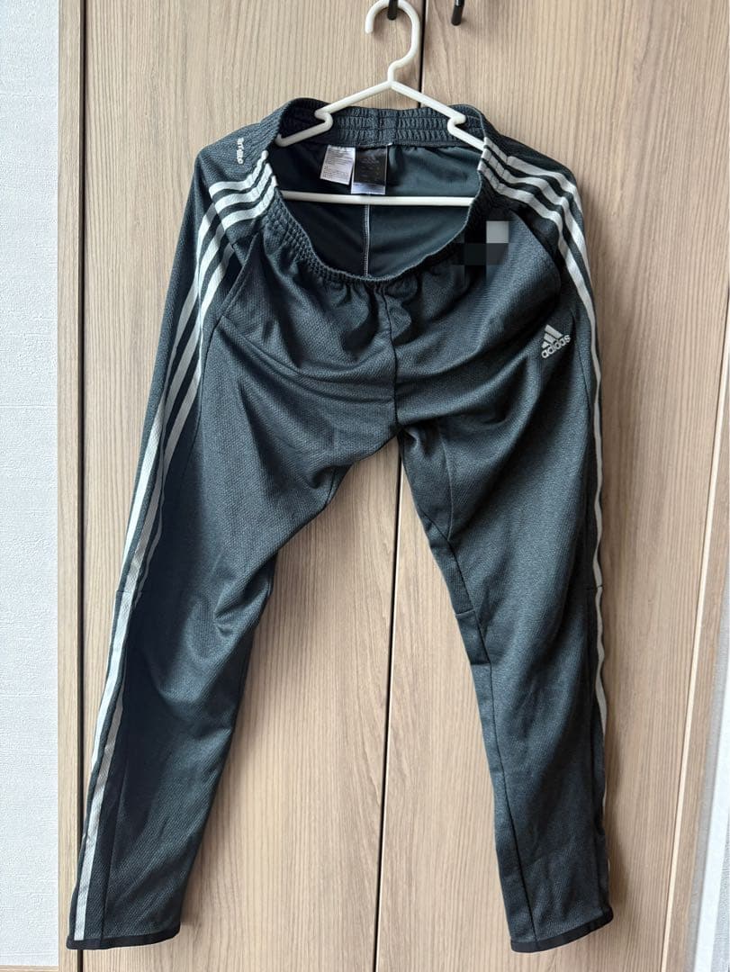 環太平洋大学　IPU サッカー　adidas グレー ジャージ 上下セット　M