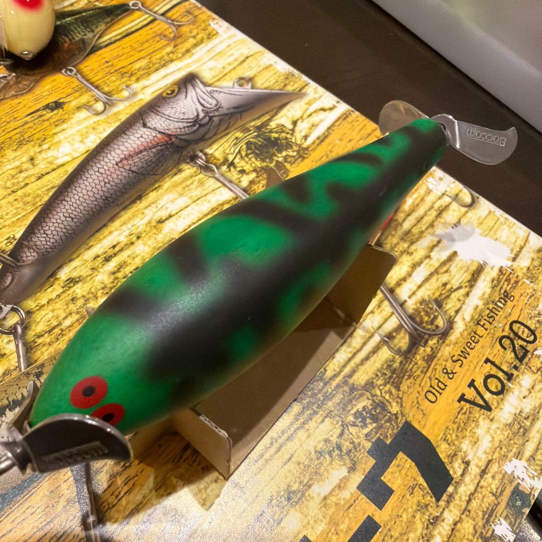 ボッコム　ビタンゴ　トップウォーター ハードルアー
