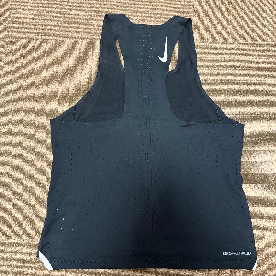 Nikeエアロスイフト 黒 陸上用ランニングシャツ