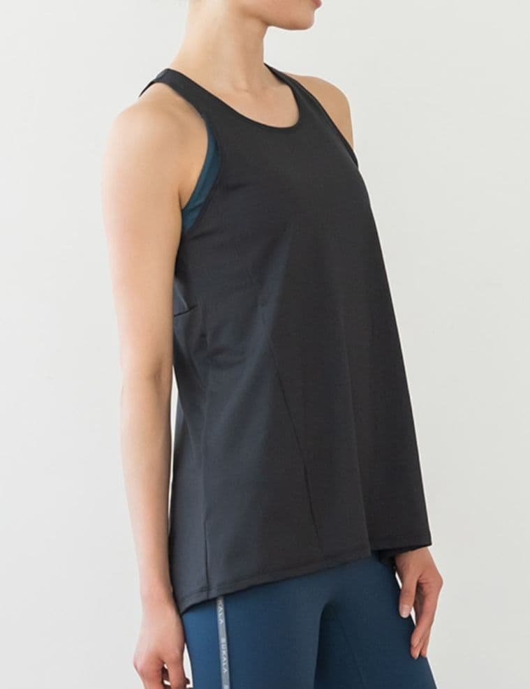 SUKALA　バックツイストタンクトップ　XL　タグ付き未使用