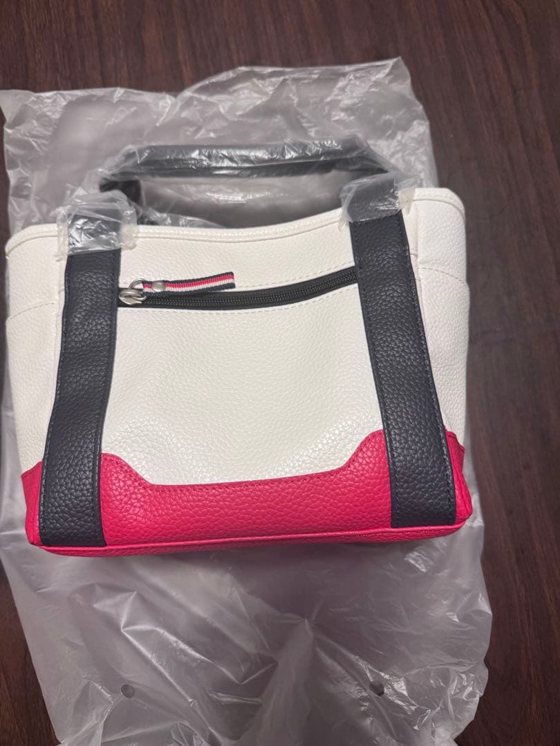 値下げ【新品】  トートバッグ　ラウンドバッグ