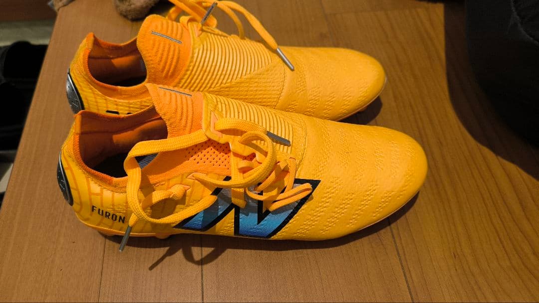 New Balance Furon サッカーシューズ