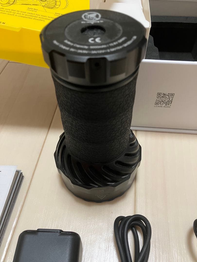 Olight Marauder 2 懐中電灯 14,000ルーメン