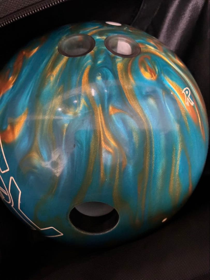 RS-79 ラディカル　ボウリングボール　　15ポンド
