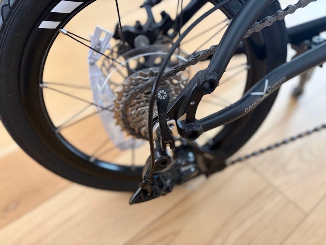 未使用品！付属品多数！　DAHON k9X 送料込み　オリーブブラック