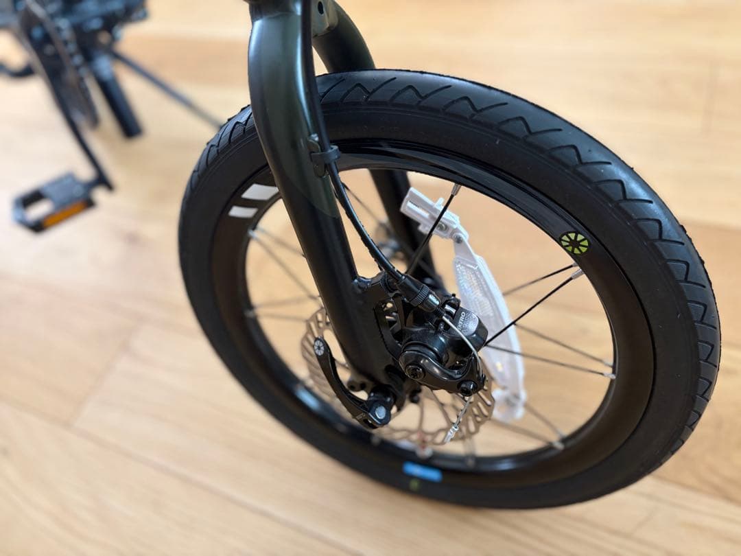 未使用品！付属品多数！　DAHON k9X 送料込み　オリーブブラック