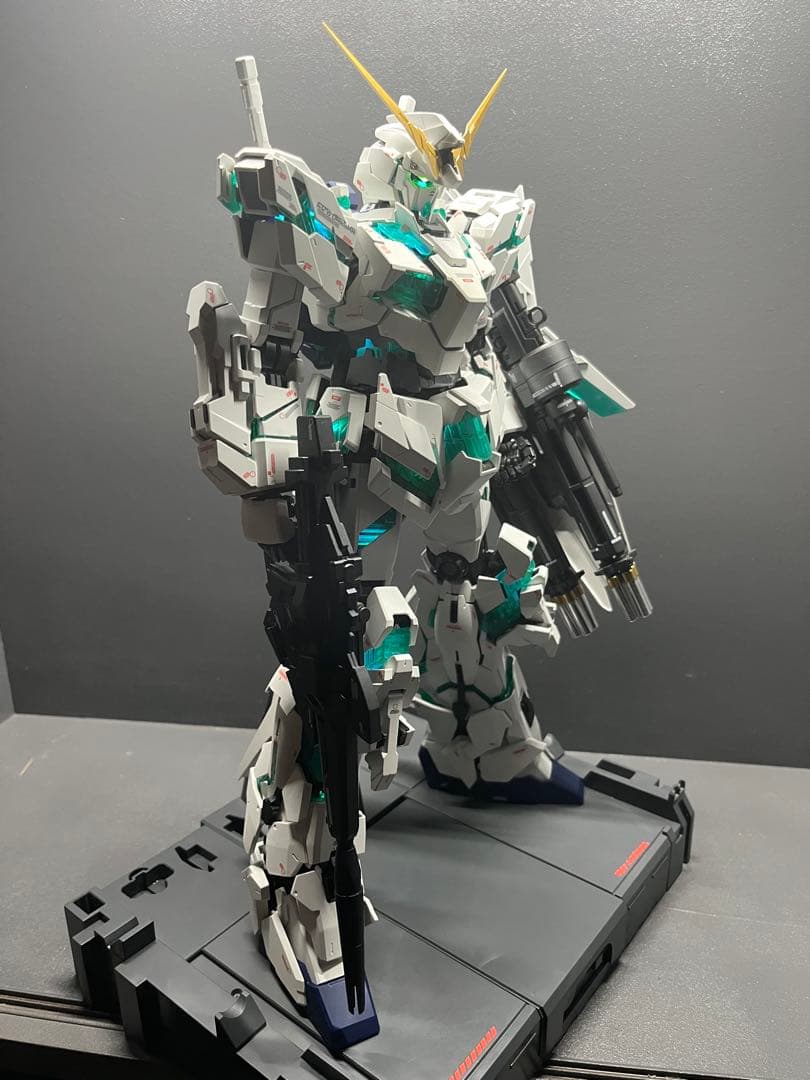 デ*本様 PG ユニコーンガンダム　最終決戦Ｖｅｒ．塗装済み完成品