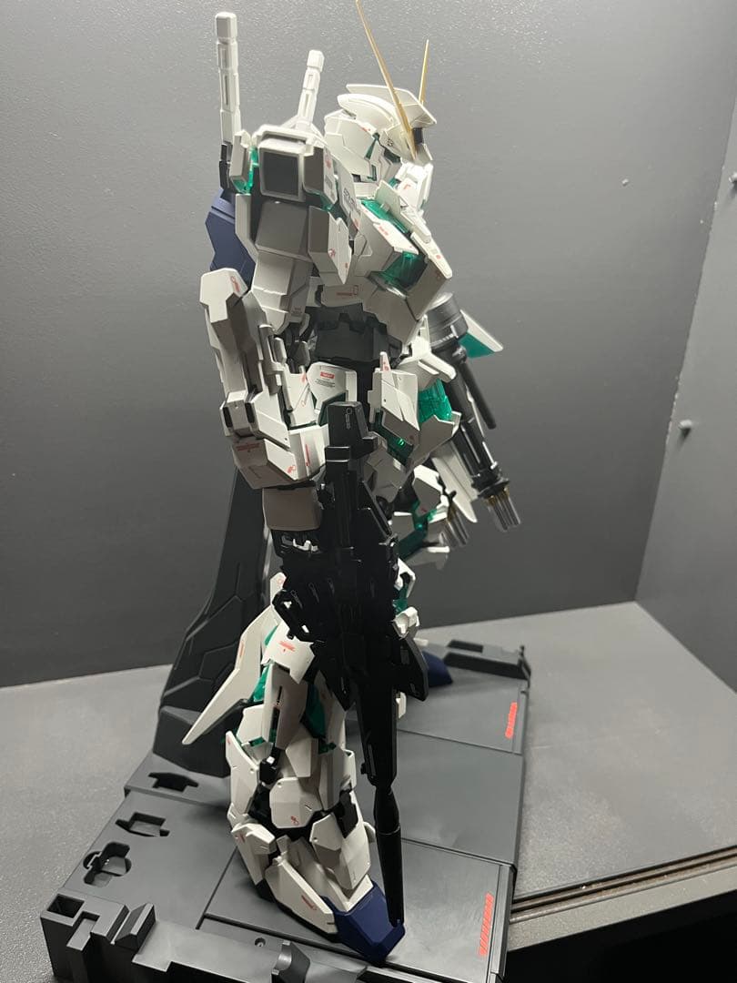 デ*本様 PG ユニコーンガンダム　最終決戦Ｖｅｒ．塗装済み完成品