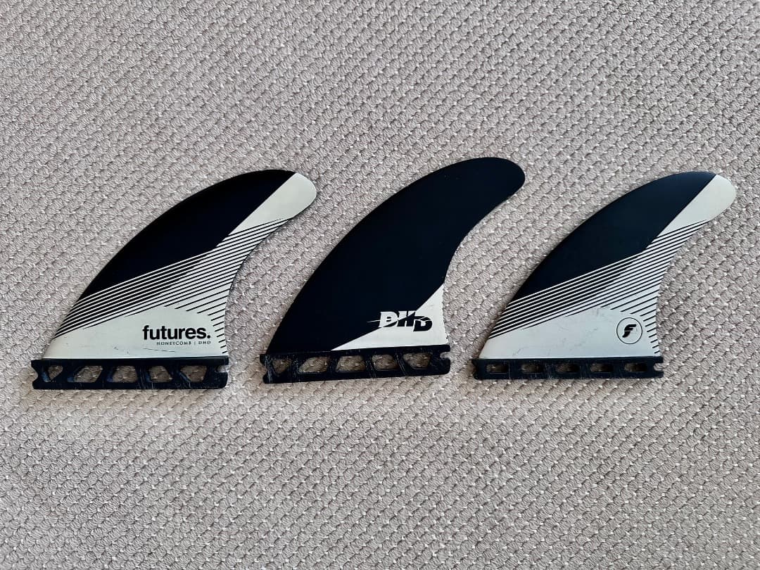 futures DHD Medium サーフボードフィン 5.3