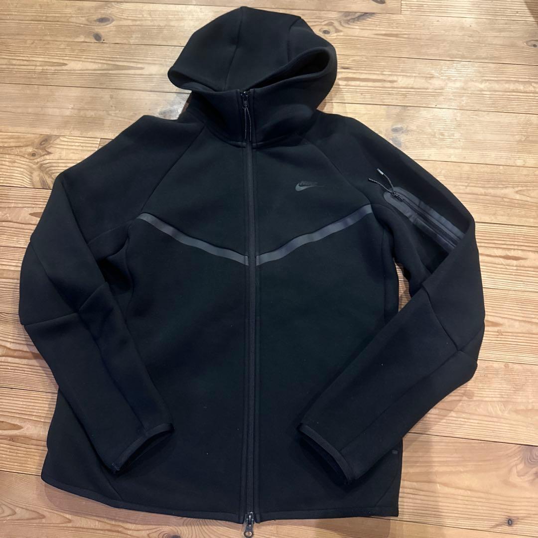 NIKEテックフリース M