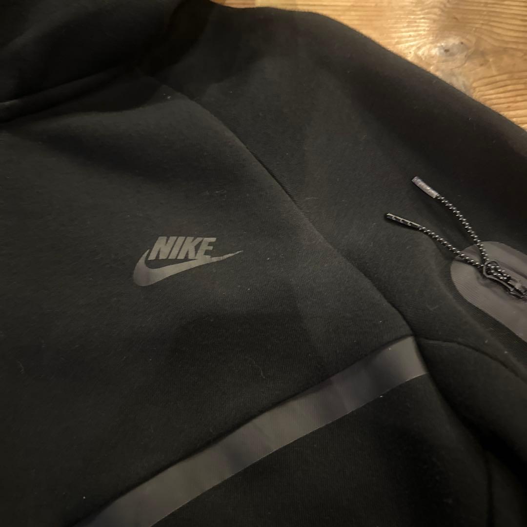 NIKEテックフリース M