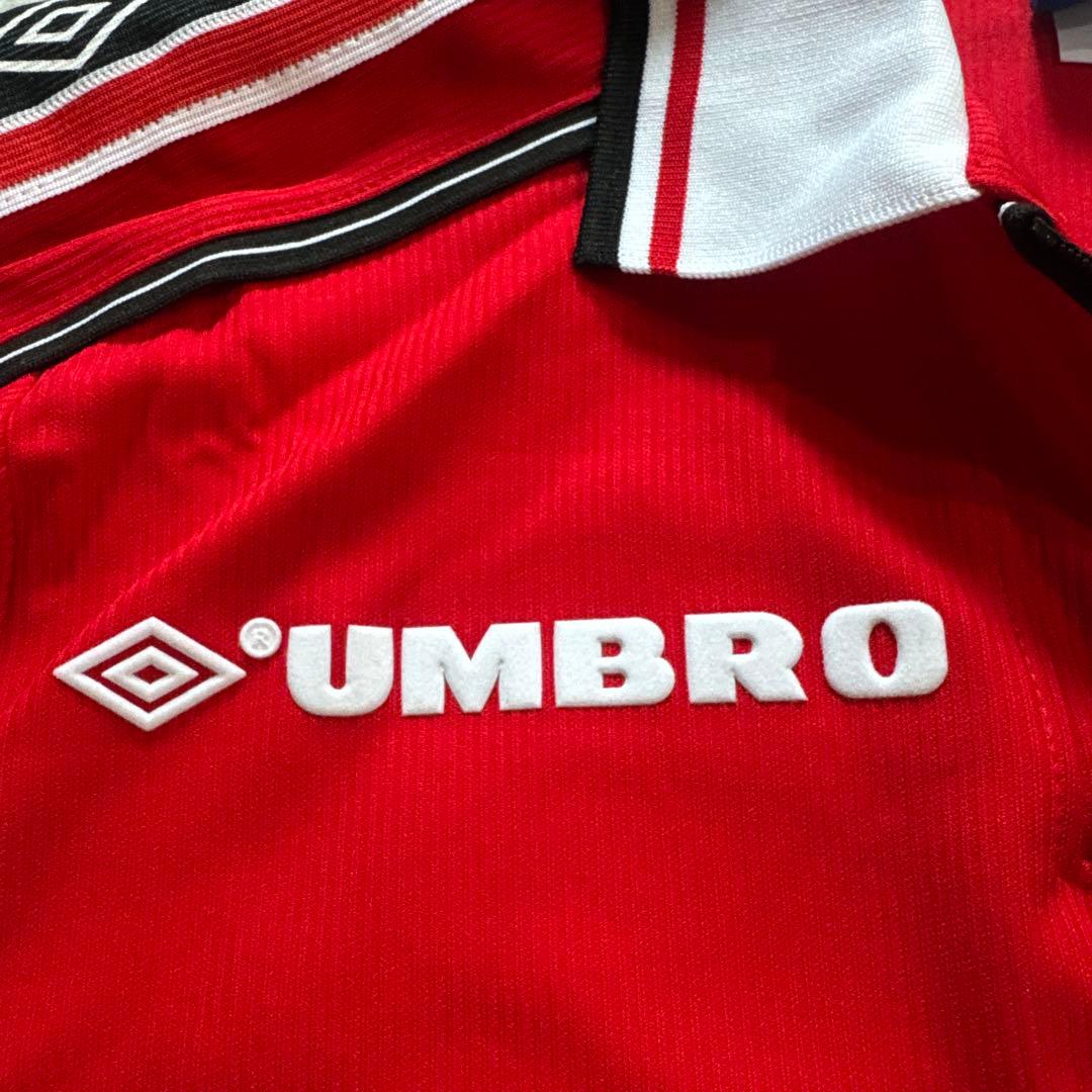 Manchester United Umbro サッカーシャツLポロシャツレッド