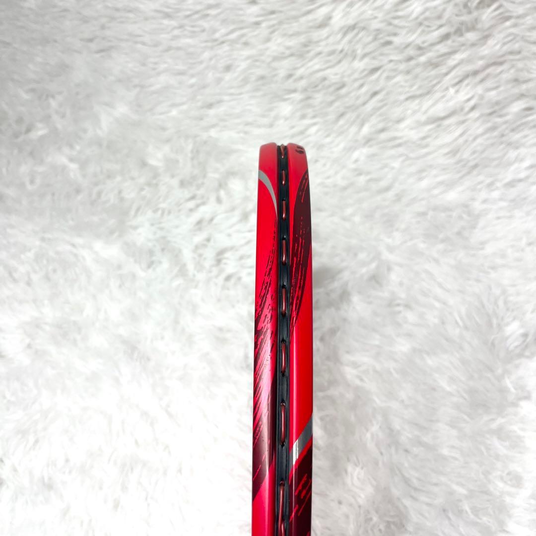 【美品】 ヨネックス ナノフォース8v REV カスタムフィット UL1相当 赤
