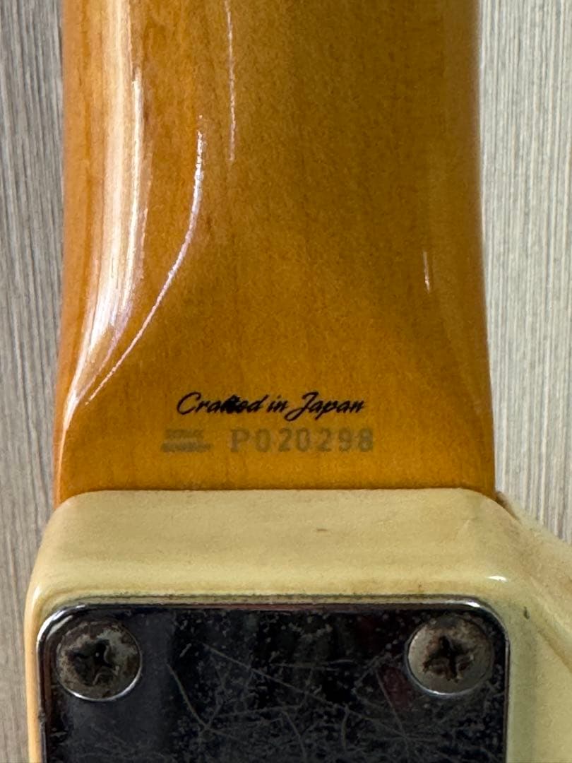 Fender Japan Mustang アイボリー
