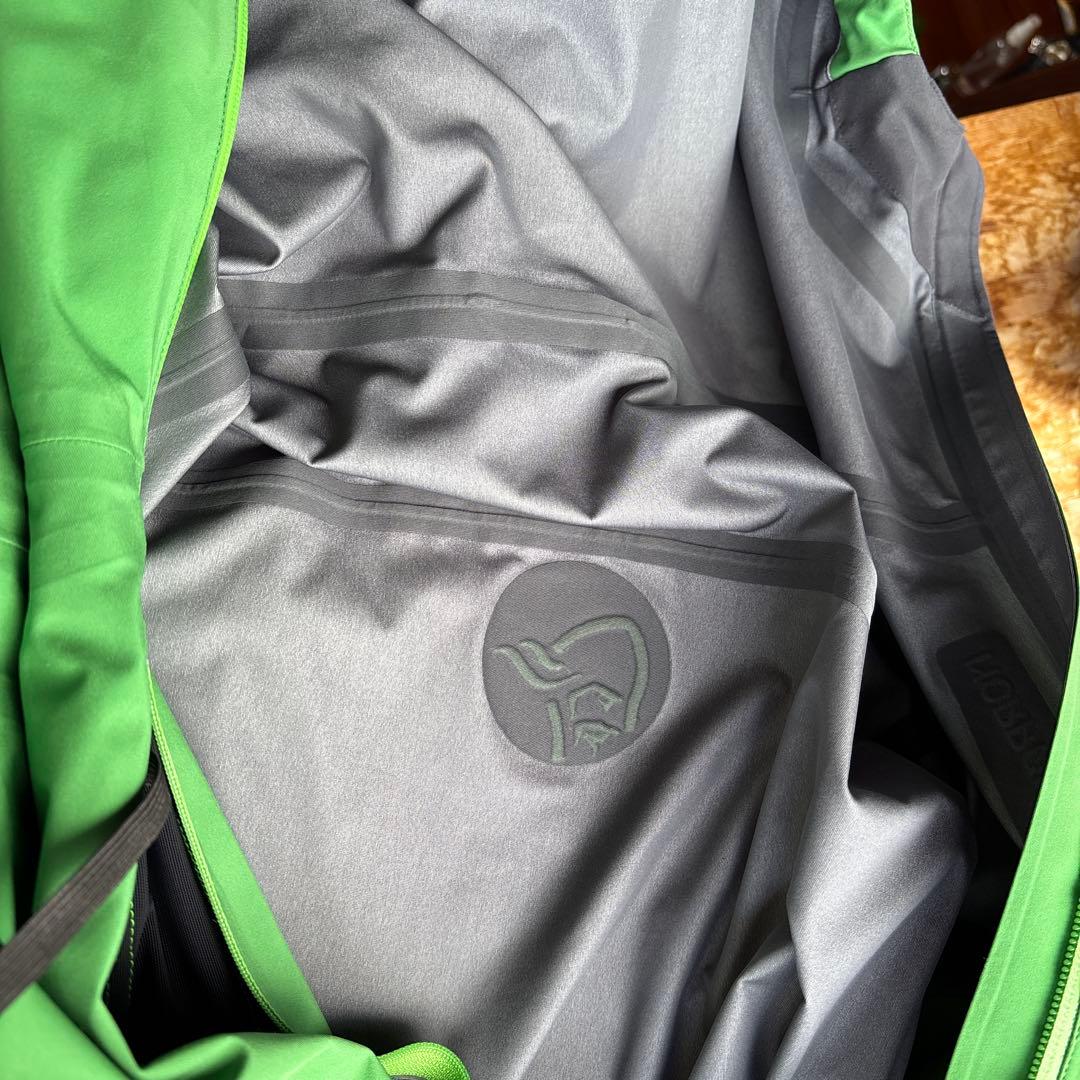 ノローナ　NORRONA LYNGEN DRIFLEX3 JACKET Mサイズ