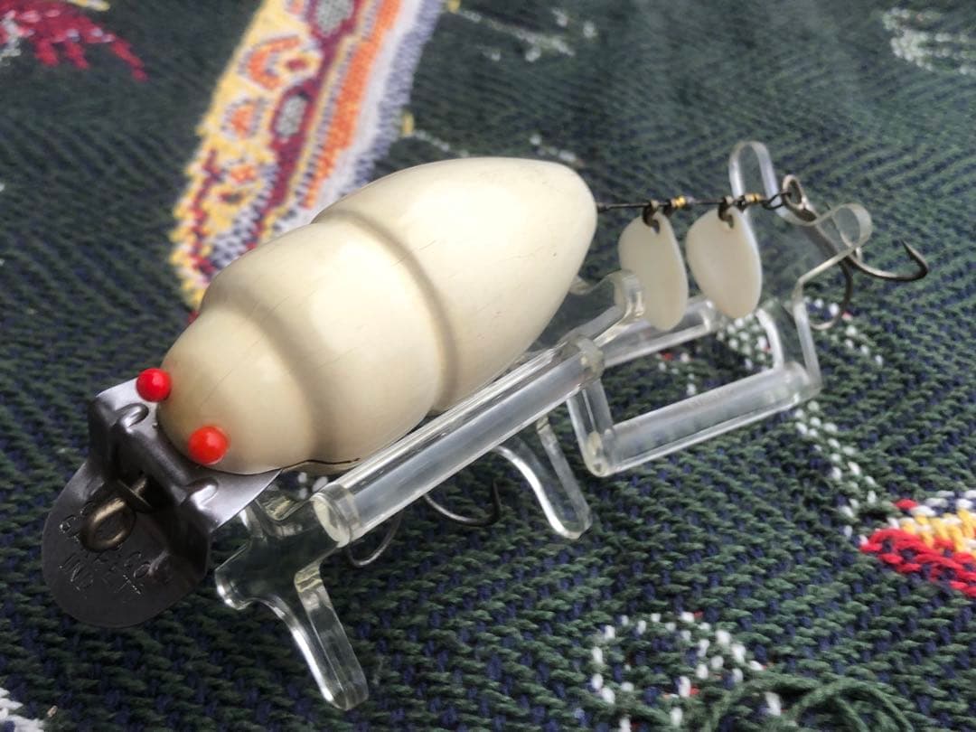 Creek Chub 3852 Beetle ホワイト c 1940