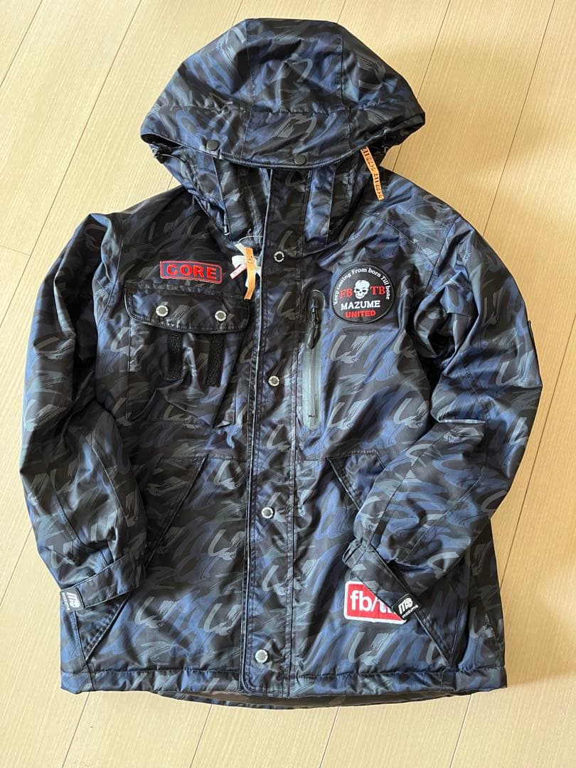 マズメ コアオールウェザースーツ Mサイズ　防寒防水