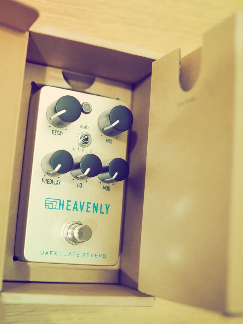 ギター UNIVERSAL AUDIO Heavenly Plate Reverb