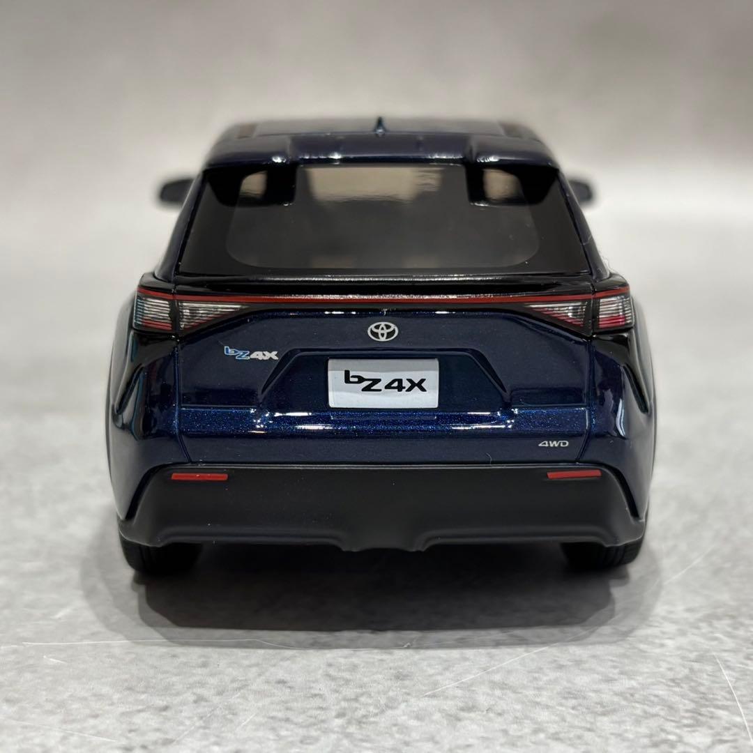 TOYOTA トヨタ　ミニカー　bz4x