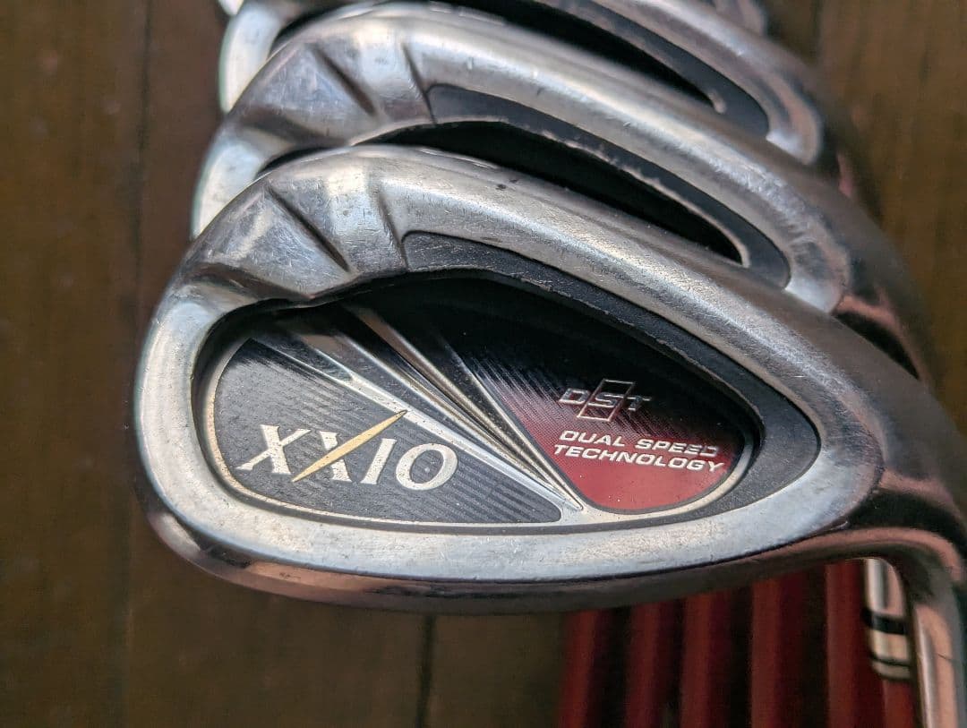 【中古】XXIO アイアンセット DST (7本 PW AW SW含 R右男)