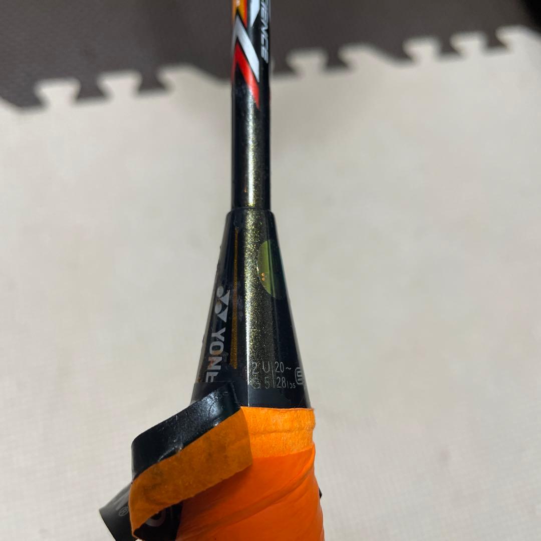 廃版バドミントンヨネックスラケット アークセイバー8DX