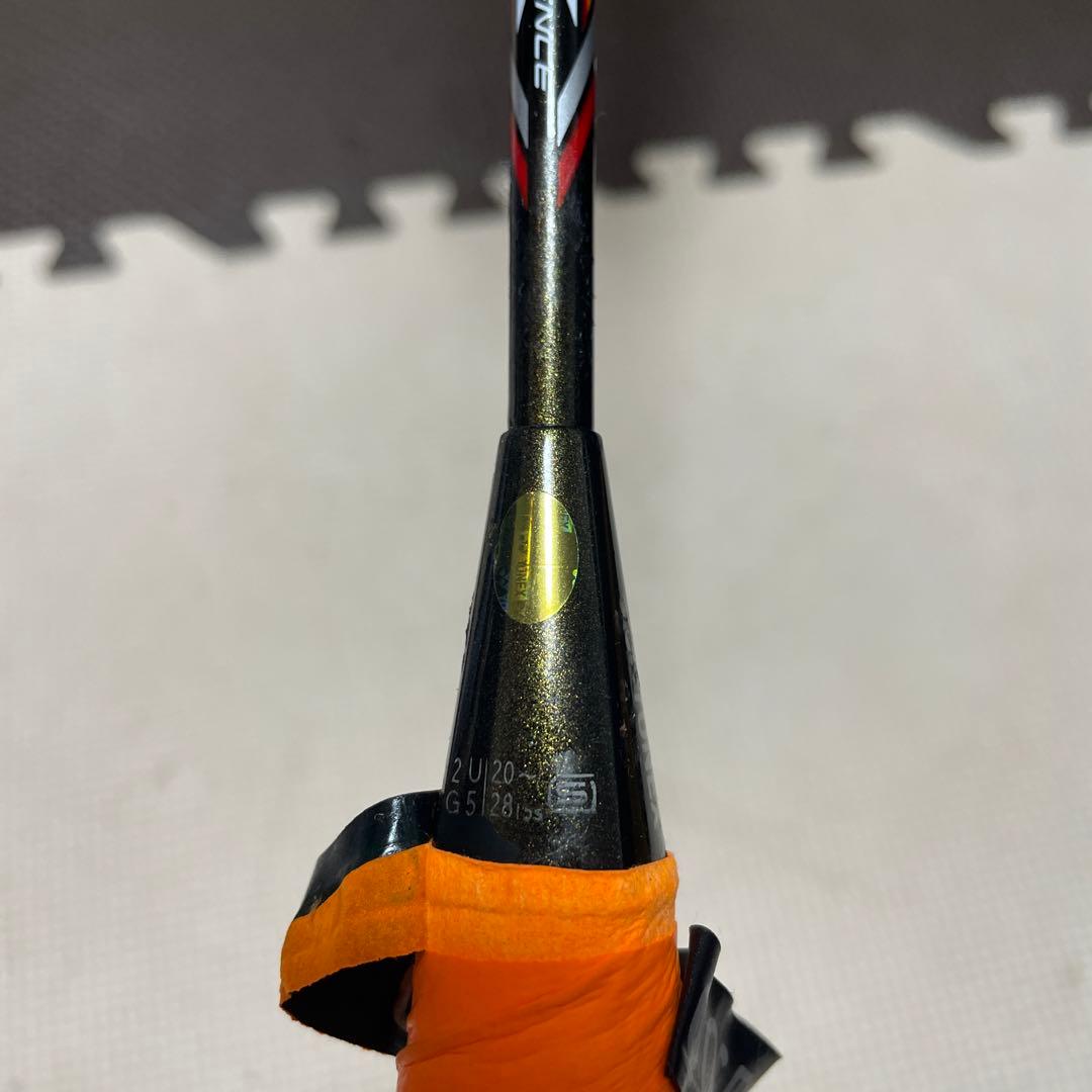 廃版バドミントンヨネックスラケット アークセイバー8DX