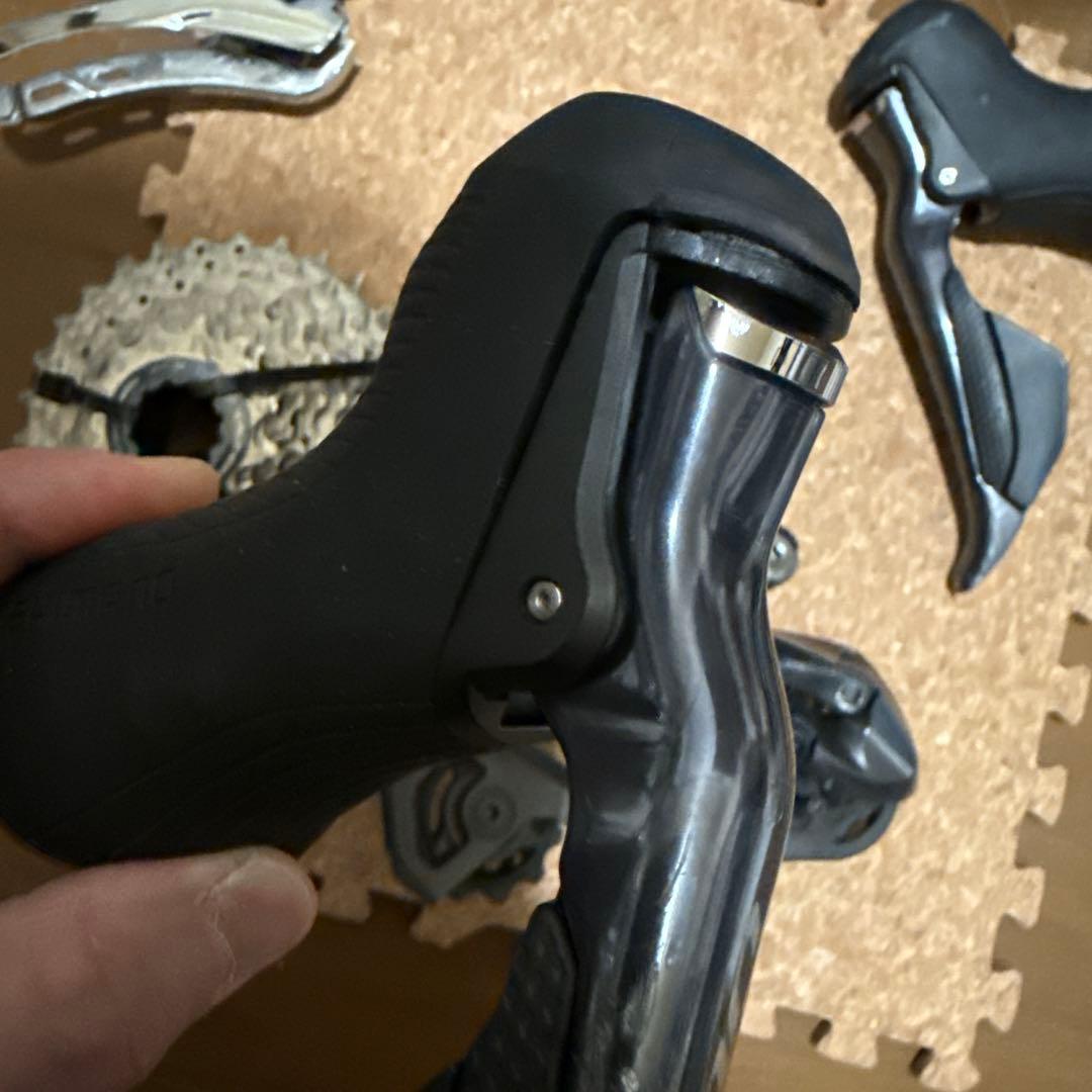 Shimano ULTEGRA Di2 R8070電動油圧ディスクコンポーネント
