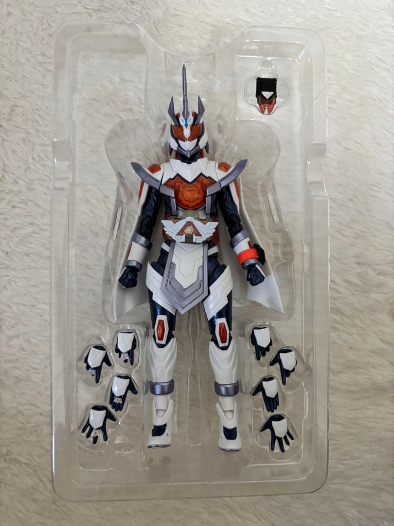 S.H.figuarts 仮面ライダーマジェード サンユニコーン