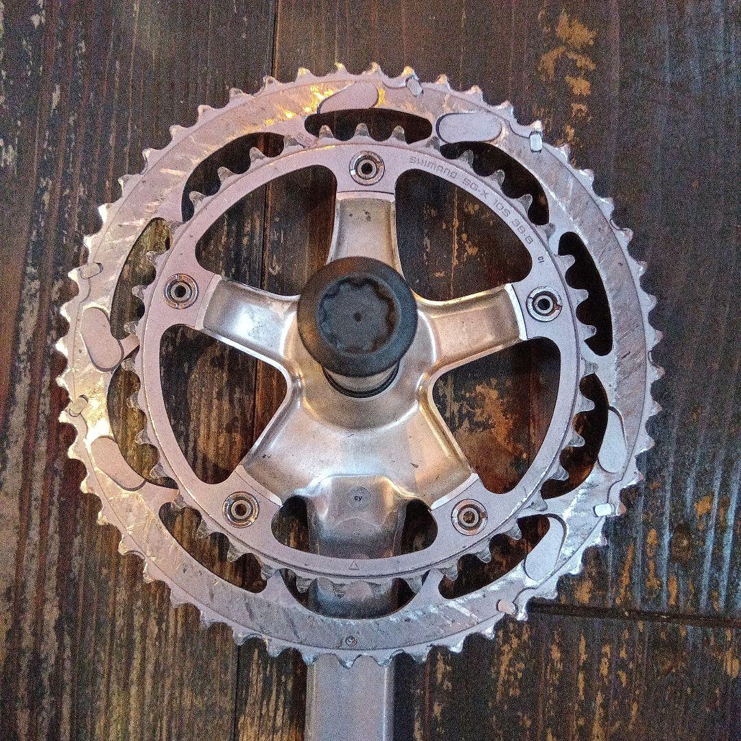SHIMANO　クランクセット スプロケット付き