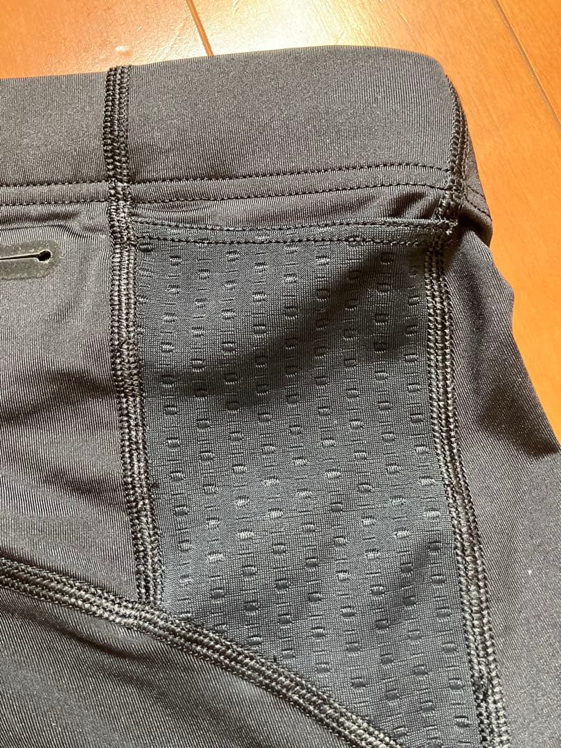 2XU ハーフタイツ　MCS ブラック Mサイズ