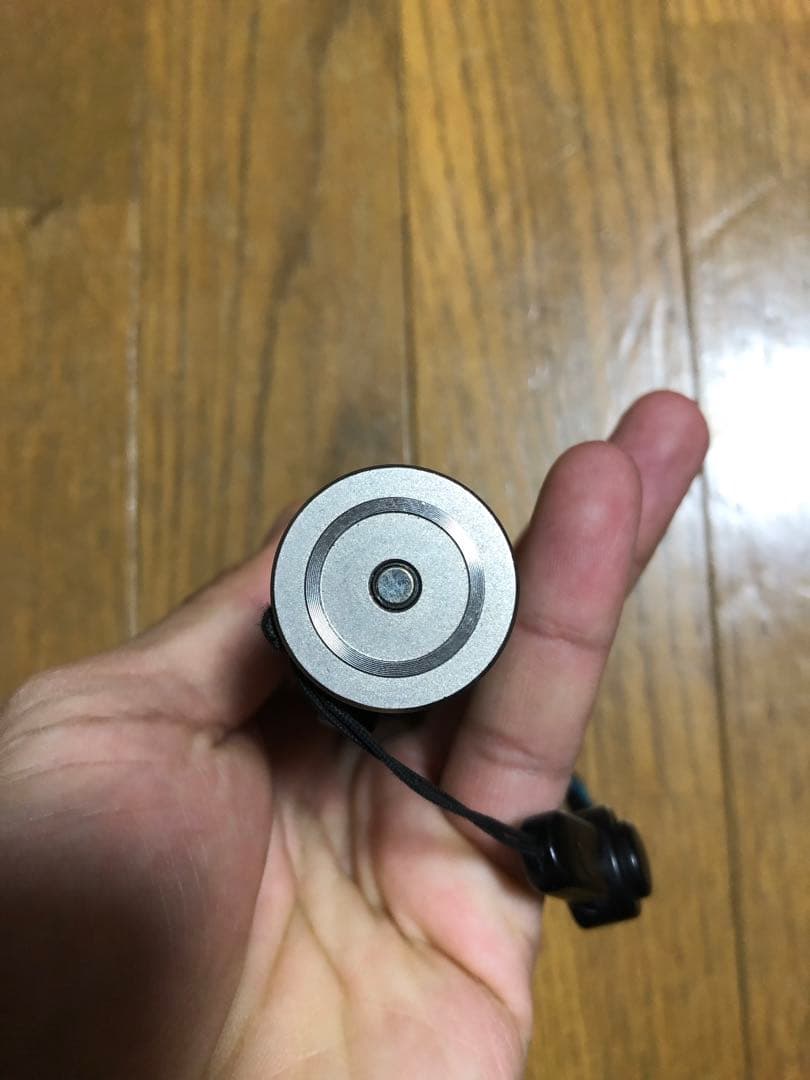 KAI　オーライト OLIGHT Seeker 4 Mini チタン