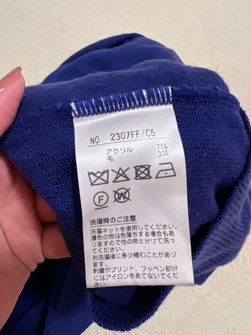 and per se 刺繍クルーネックセーター　Lサイズ