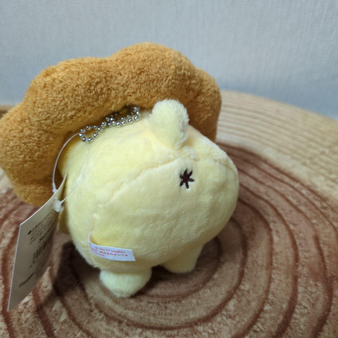 サンリオ　ポムポムプリンぬいぐるみ
