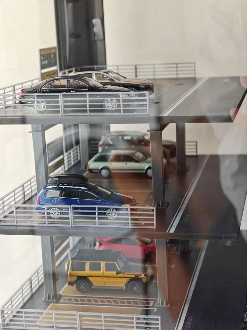 1:64 アメリカンスタイル 3層駐車場 プラットフォーム ミニカージオラマ