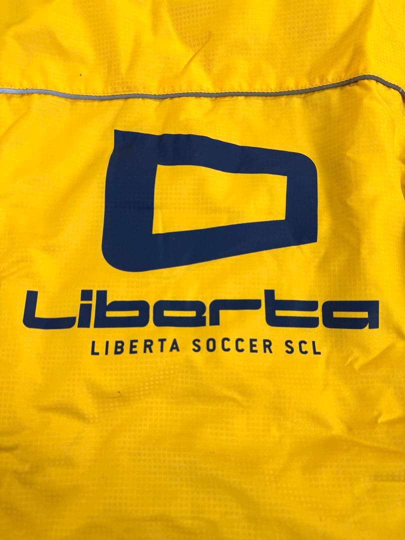 リベルタサッカースクール　防寒着上下 130サイズ