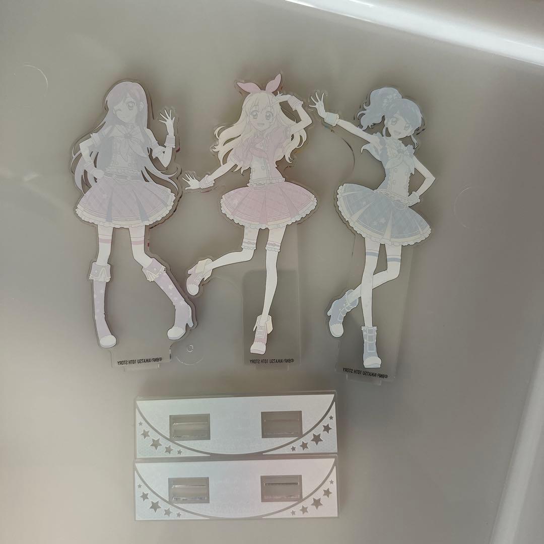アイカツ ペアアクリルスタンド 星宮いちご　霧矢あおい　紫吹蘭　台座つき
